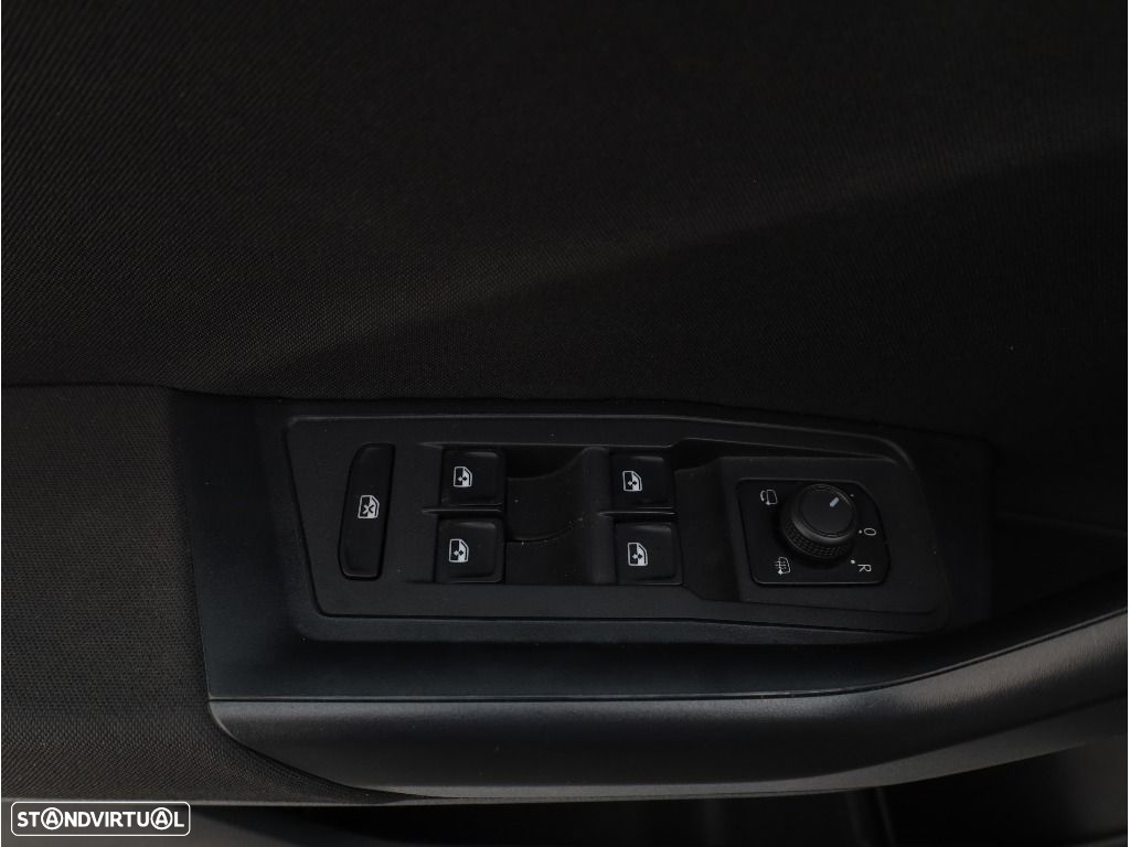 VW T-Roc 1.0 TSI Life - 30