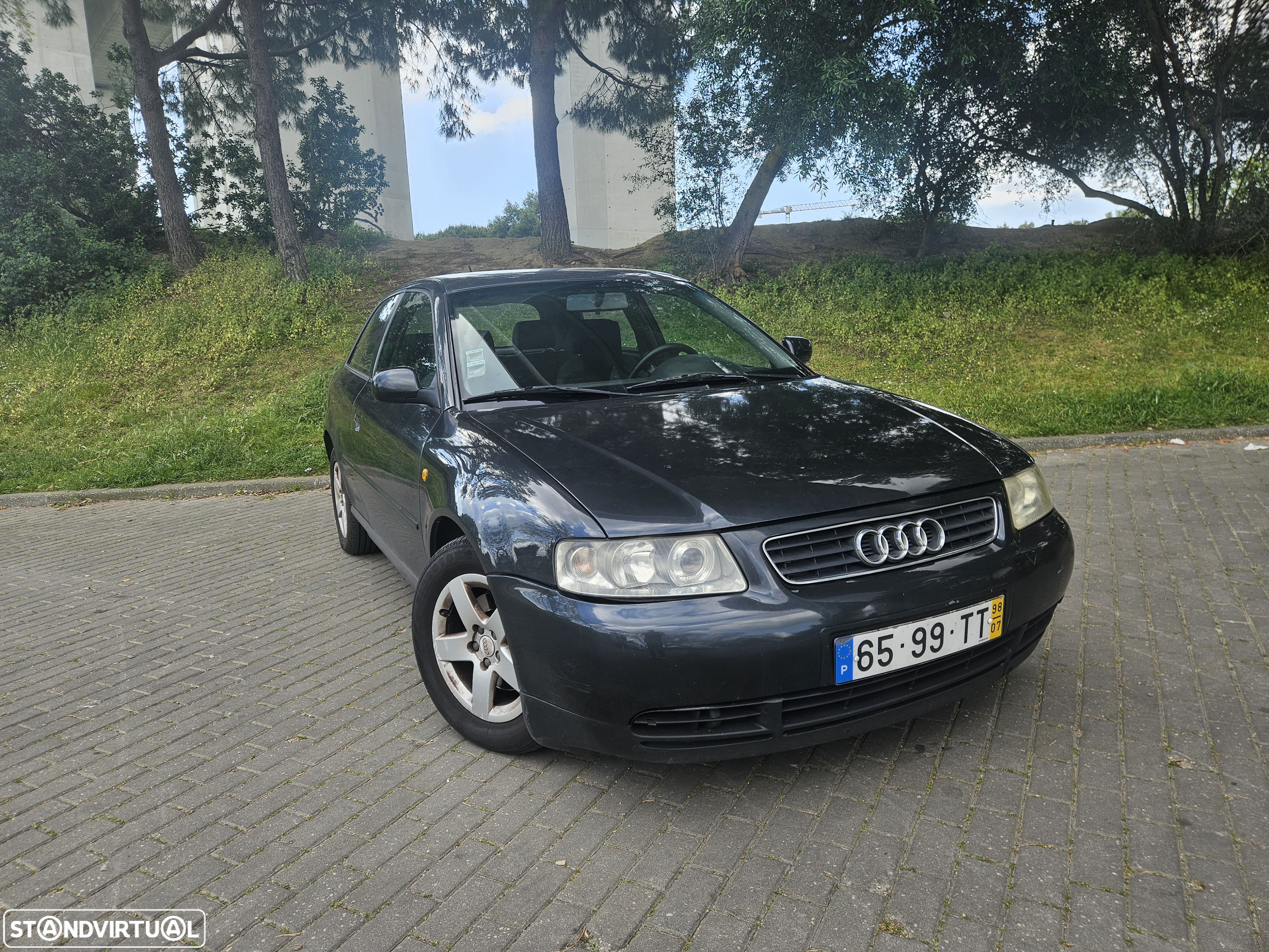 Audi A3 1.9 TDI Attraction - 1