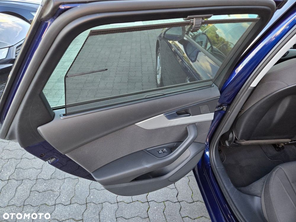 Audi A4 Avant - 10