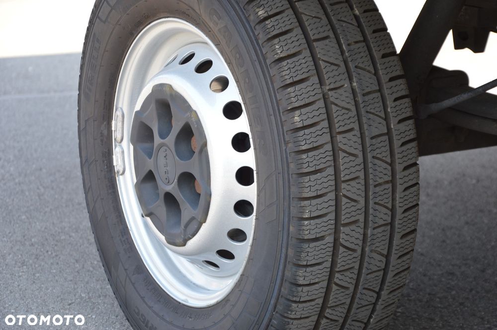 Iveco DAILY 35s140 - 21