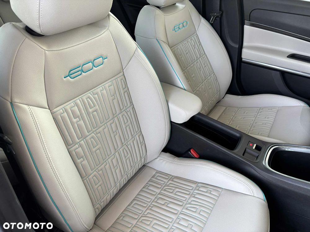 Fiat 600 1.2 Turbo Hybrid La Prima eDCT - 15