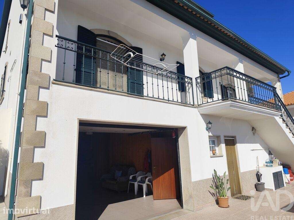 Moradia isolada T4 em Freixo de Espada à Cinta e Mazouco de 218 m2 - Grande imagem: 4/31