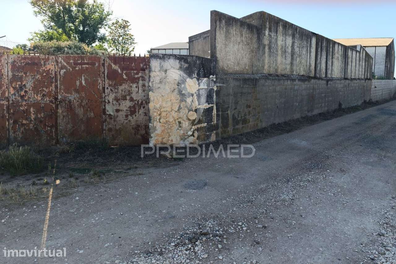 Armazém com 938,43 M2 em São Lourenço de Mamporcão - Grande imagem: 3/9