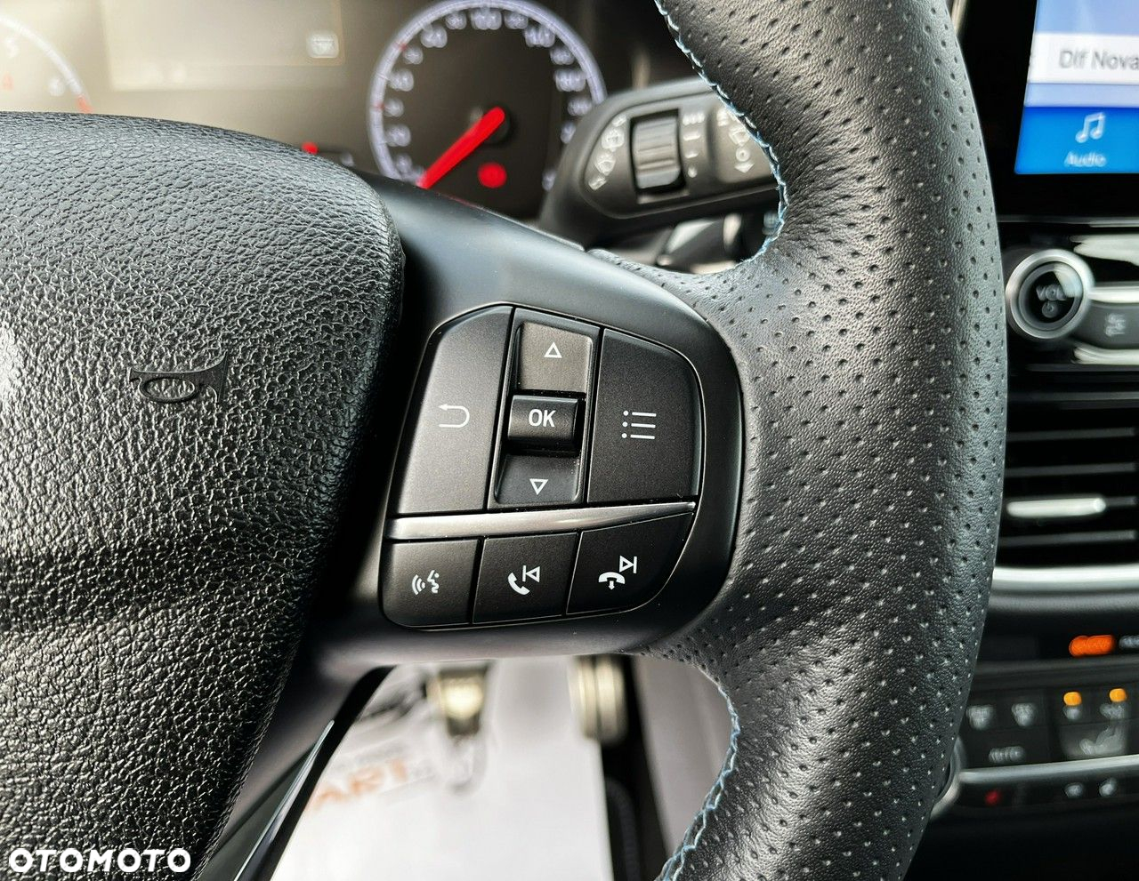 Ford Fiesta 1.5 EcoBoost S&S ST X - 24