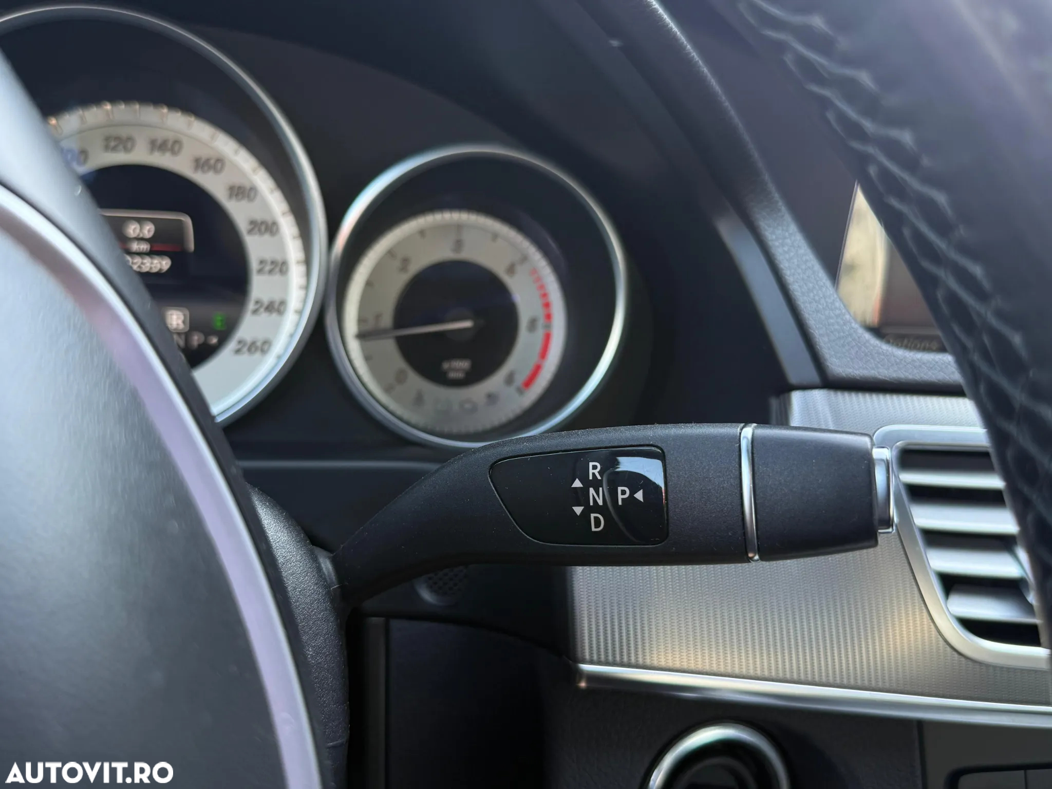 Mercedes-Benz E - 20