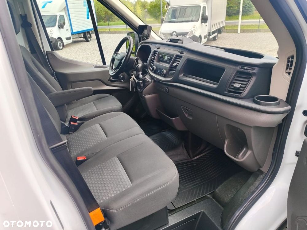 Ford Transit - 9