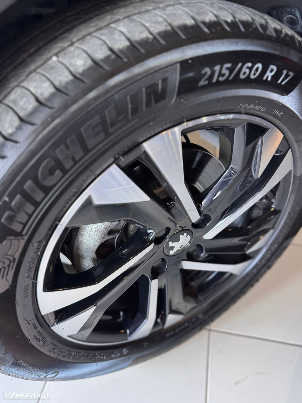 Peugeot 2008 1.5 BlueHDi GT Pack EAT8 - 16