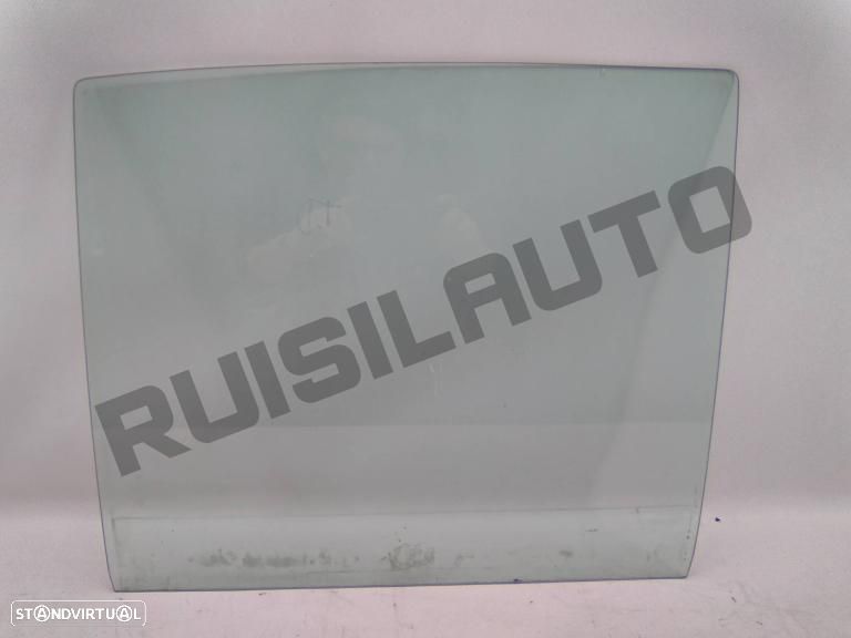 Vidro Porta Trás Direito  Mercedes W123 [1976_1985] 220d - 1