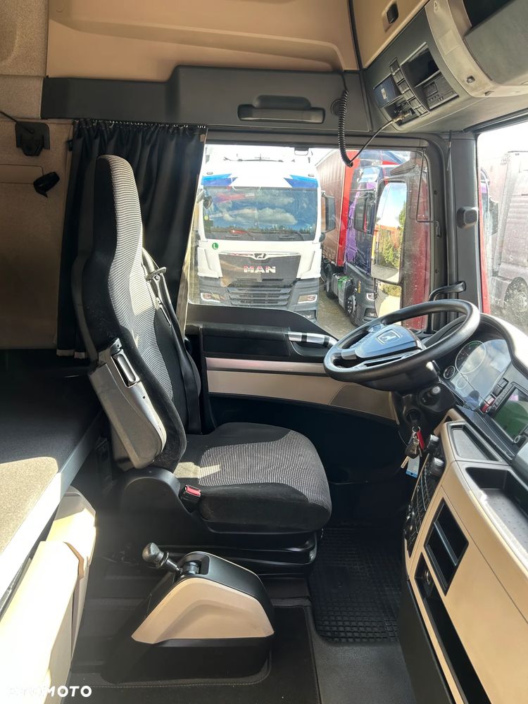 MAN TGX 18.460 KM NAWIGACJA / 2019 ROK REJESTRACJA / 8 SZTUK / POLSKI SALON / ORYGINALNY PRZEBIEG 667 TYS. KM / DOSTĘPNE 8 SZTUK !! - 39