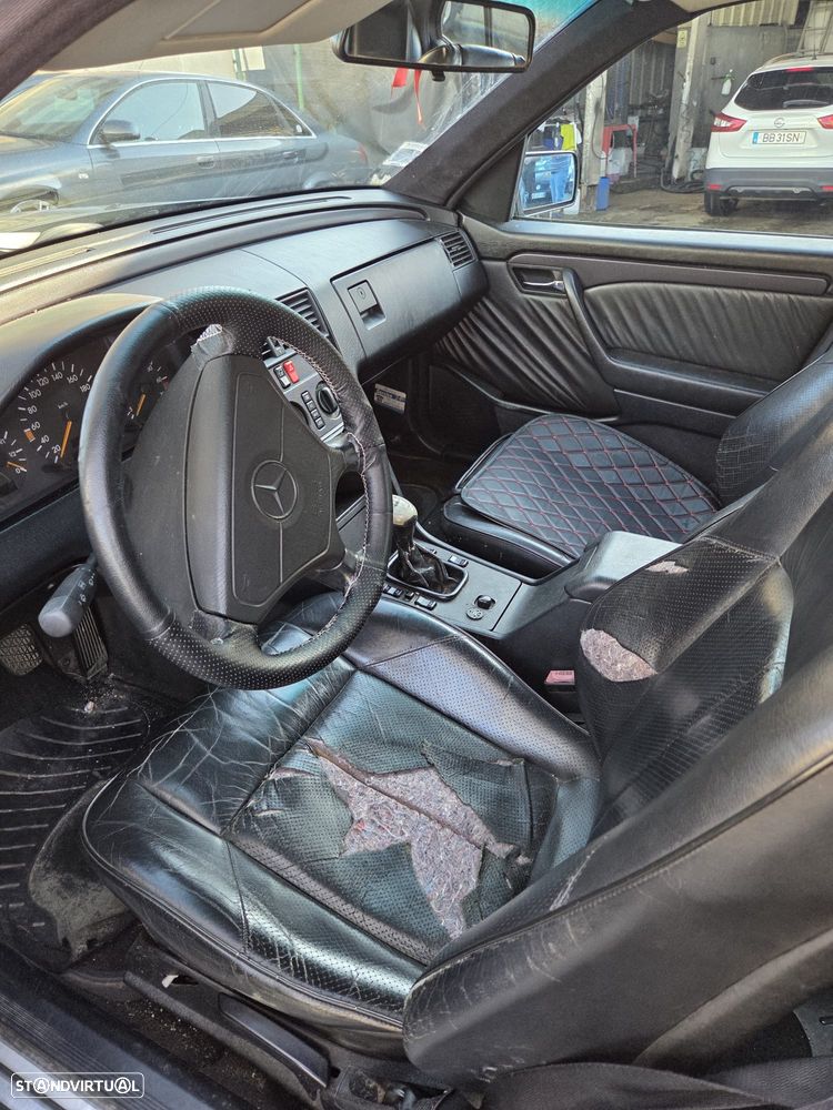 Mercedes-Benz C 200 - 7