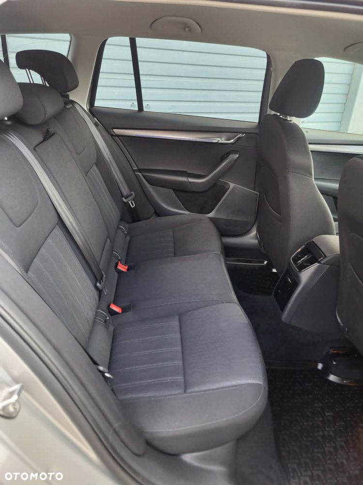 Skoda Octavia 1.4 TSI DSG Style - 11