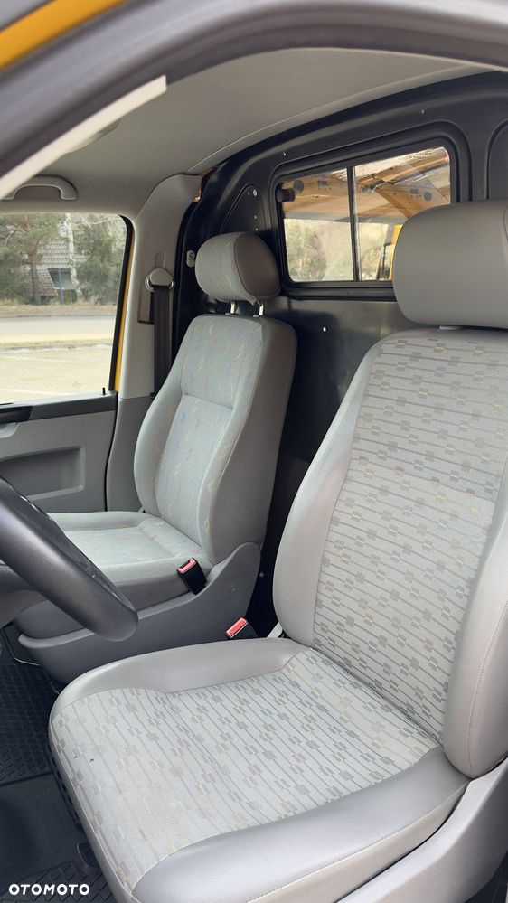 Volkswagen Transporter - 27