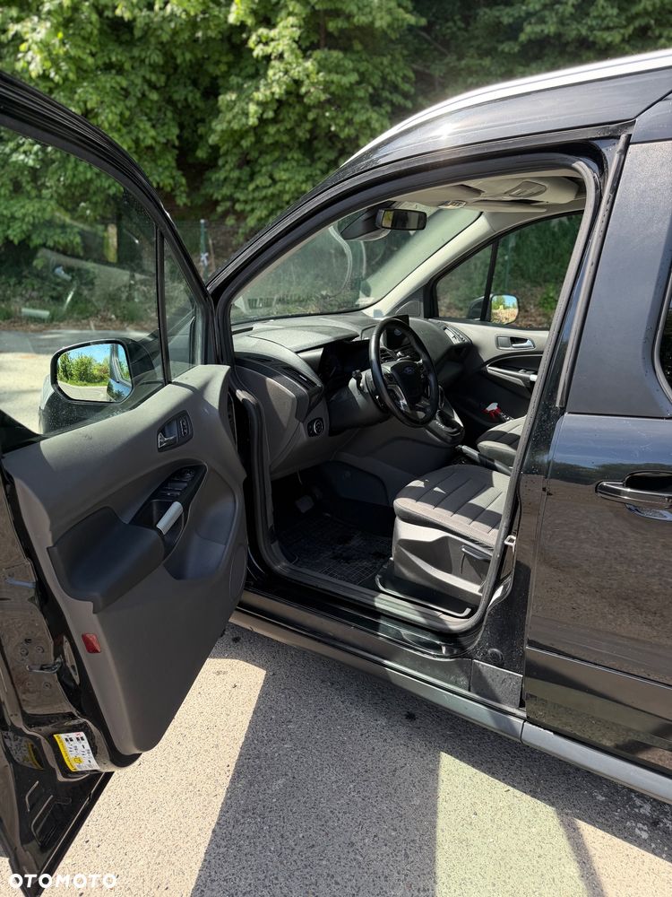 Ford Tourneo Connect - 11