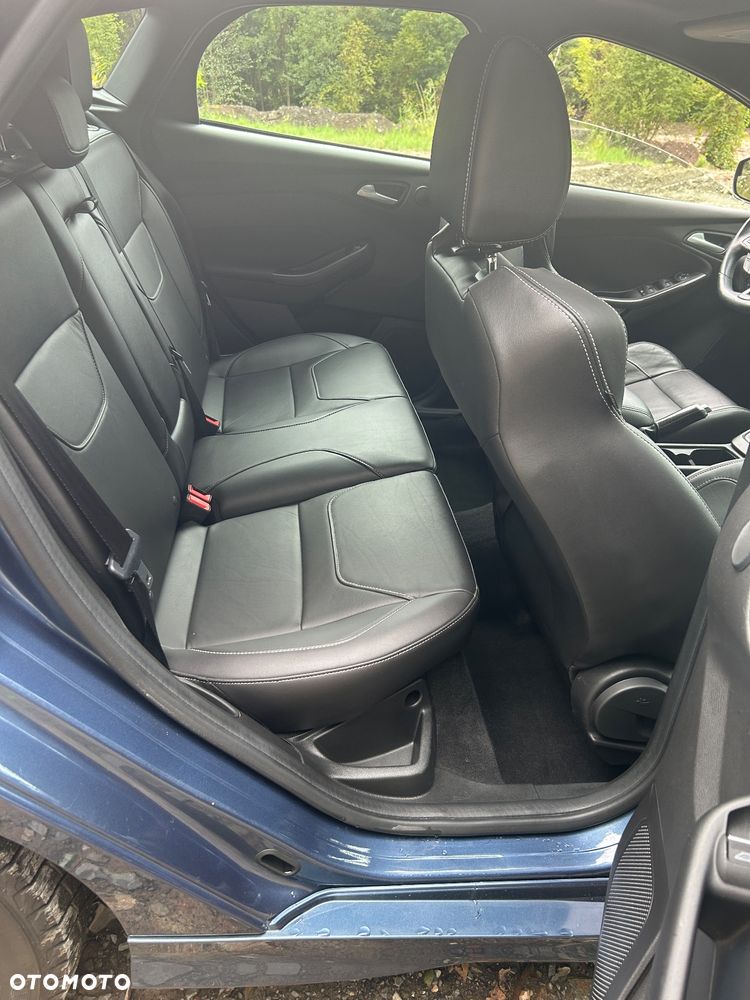 Ford Focus 2.0 EcoBoost ST - 25