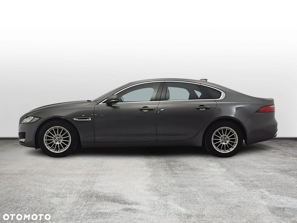 Jaguar XF 2.0 i4D Prestige - 2