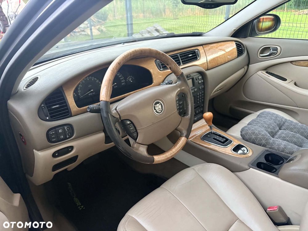 Jaguar S-Type - 5