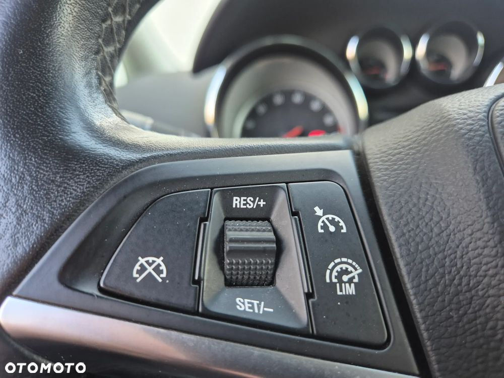 Opel Zafira - 20