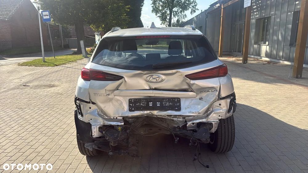 Hyundai Kona - 30