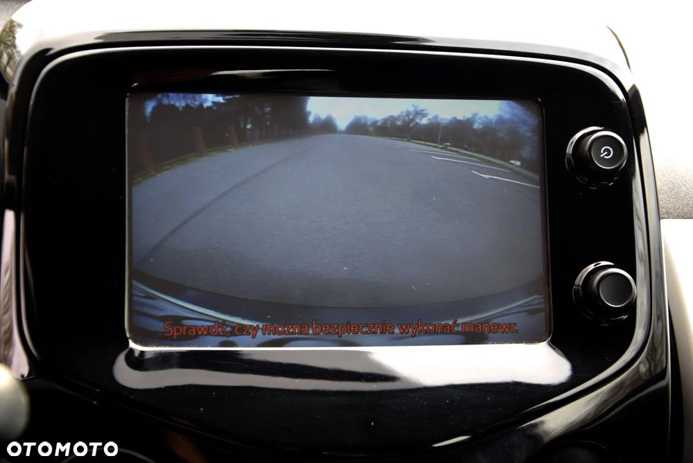 Toyota Aygo x-play - 28