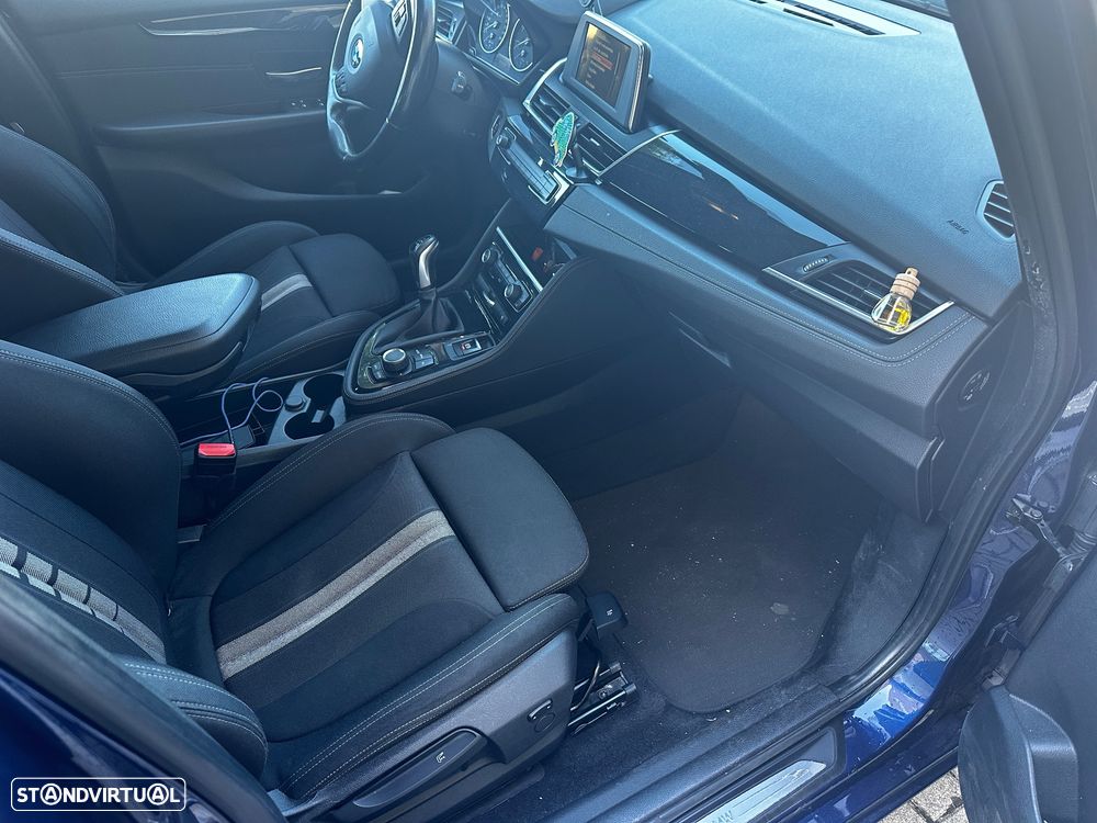 BMW 218 Active Tourer d Line Sport - 8