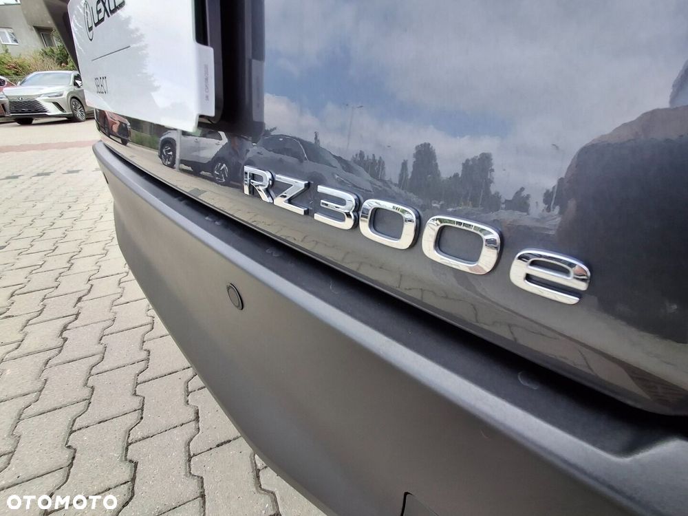 Lexus RZ 300e Prestige - 24