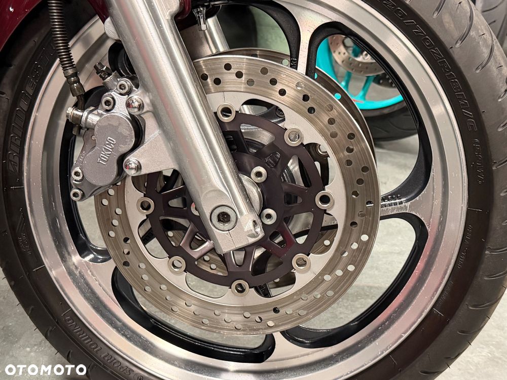 Kawasaki Zephyr - 21