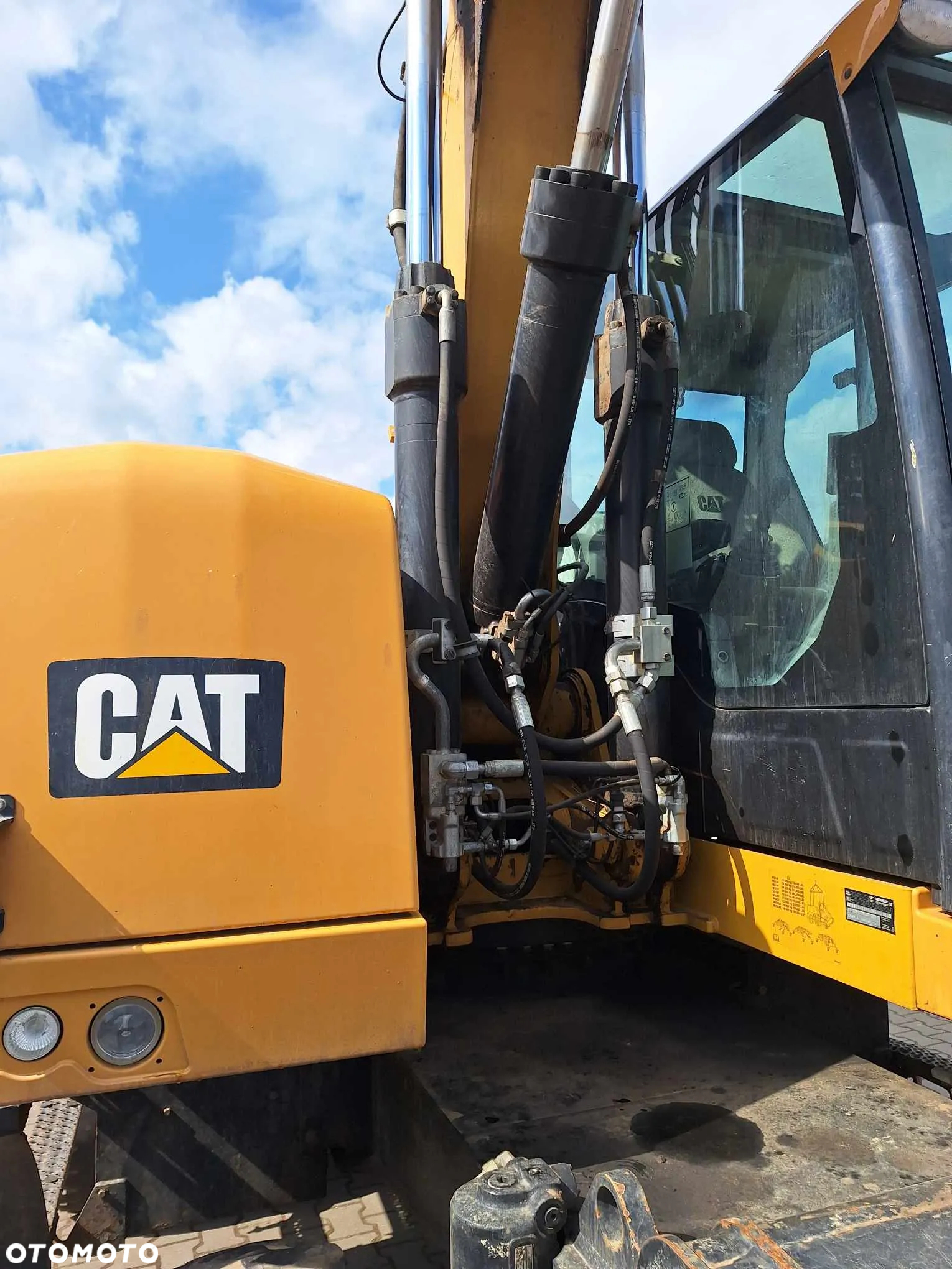 Caterpillar M318F 14.300mth bardzo dobry stan - 10