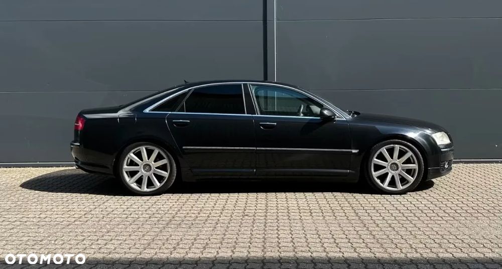 Audi A8 4.2 Quattro - 22