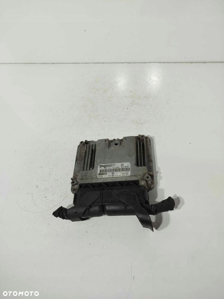 KOMPUTER SILNIKA CHEVROLET CAPTIVA 96858577GA - 3
