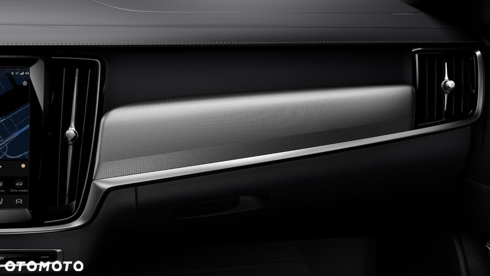 Volvo V90 T8 AWD Plug-In Hybrid Plus Dark - 11