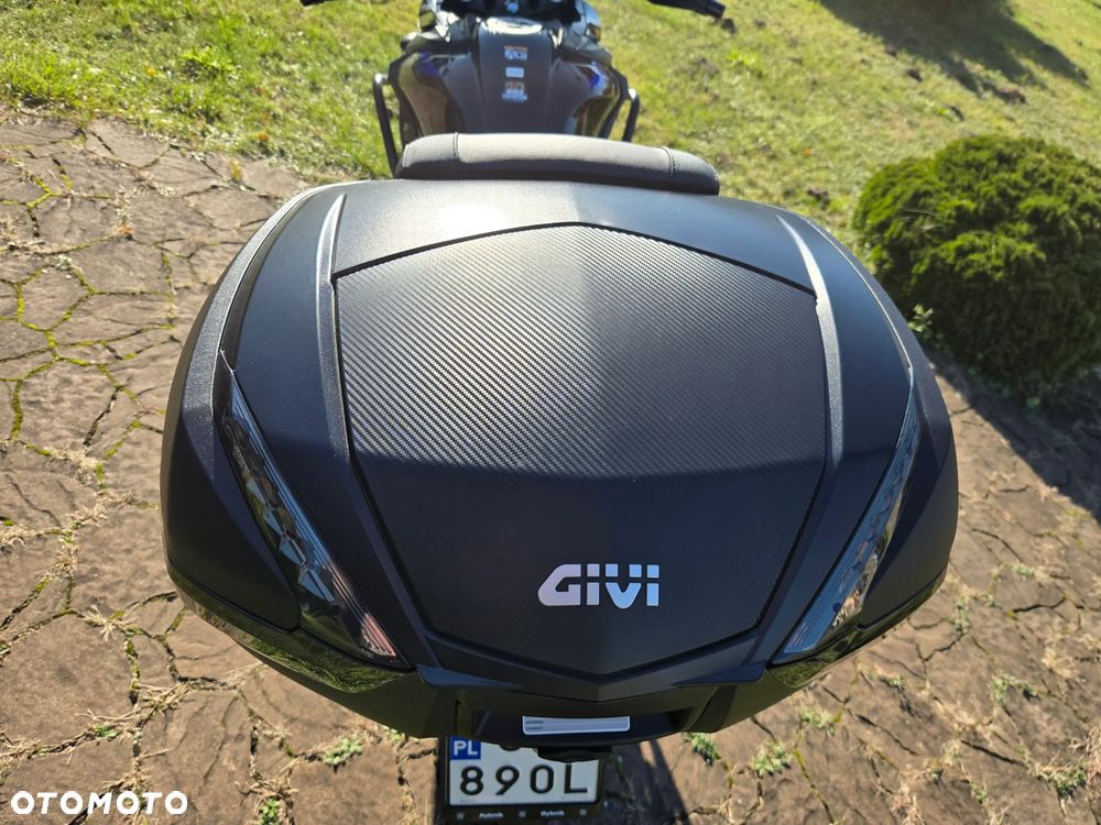 Suzuki V-STROM - 25