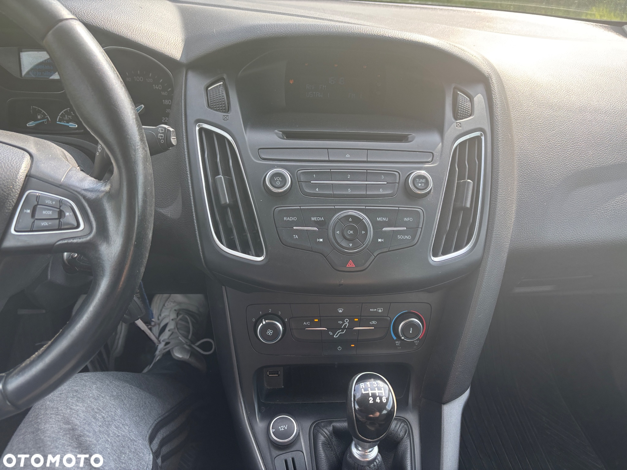 Ford Focus 1.6 TDCi Ambiente - 28