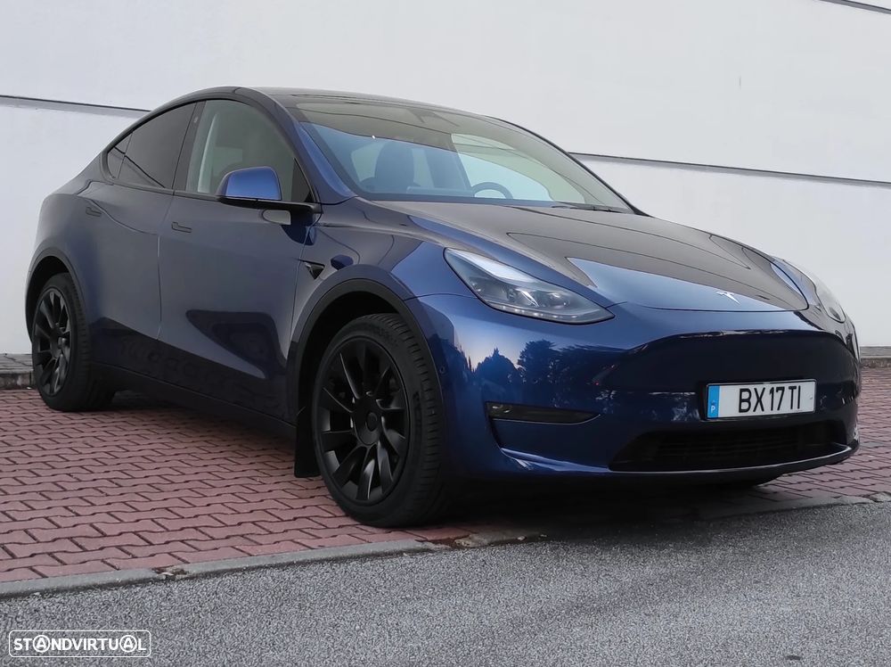 Tesla Model Y Long Range Dual Motor AWD - 8