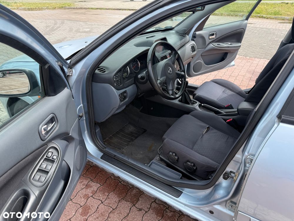 Nissan Almera 2.2 dCi Acenta - 6