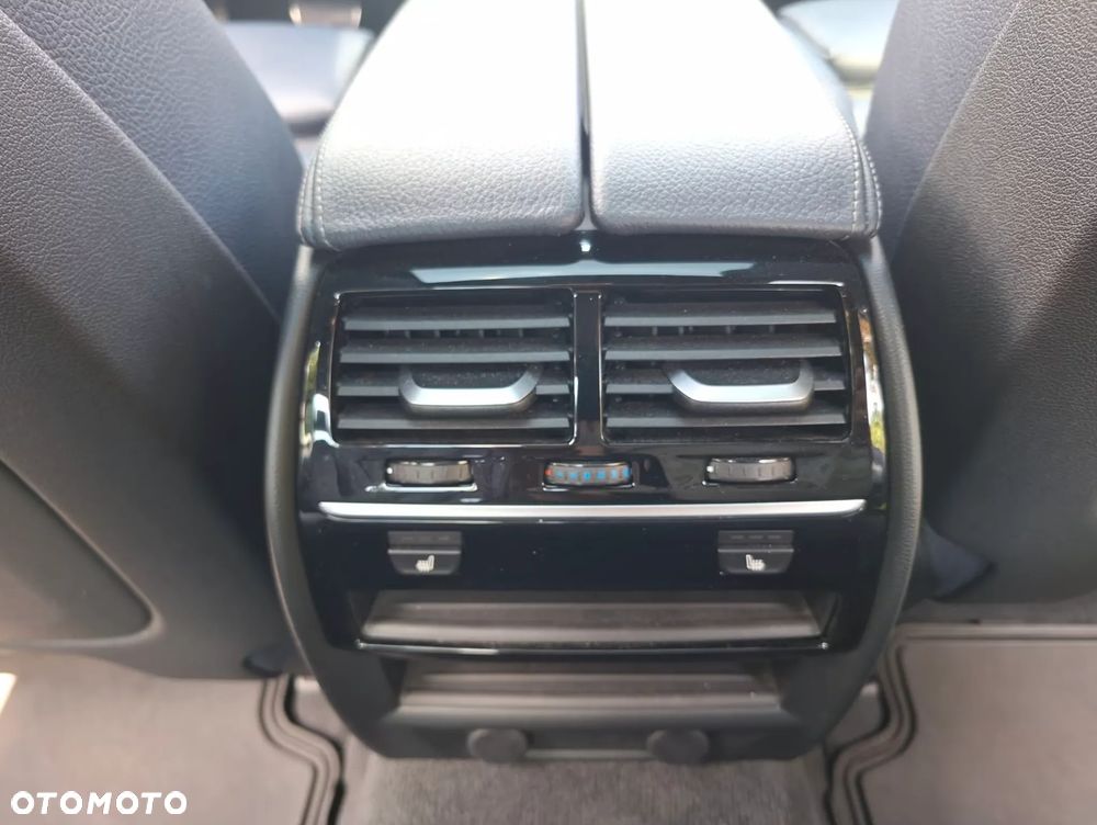 BMW Seria 5 540i xDrive GPF M Sport sport - 10