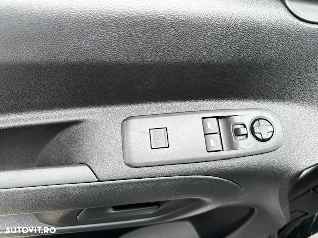 Toyota Proace City - 10