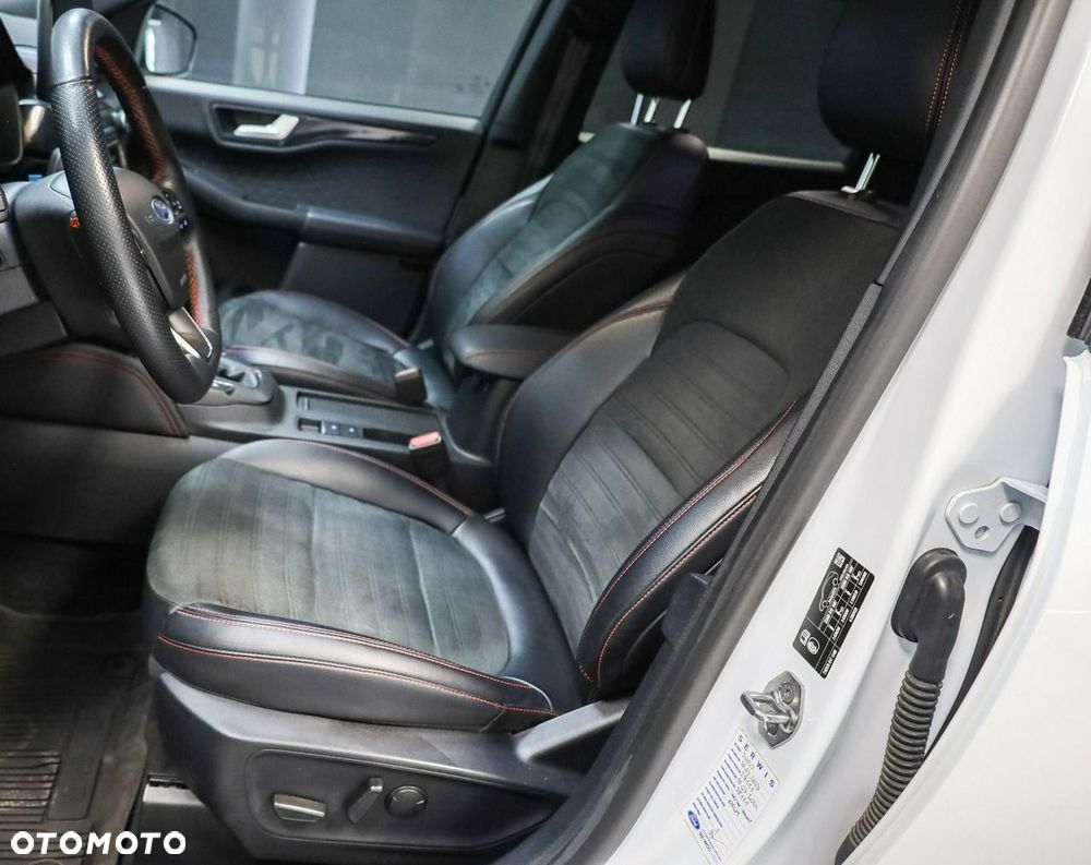Ford Kuga 1.5 EcoBoost ST-LINE - 13