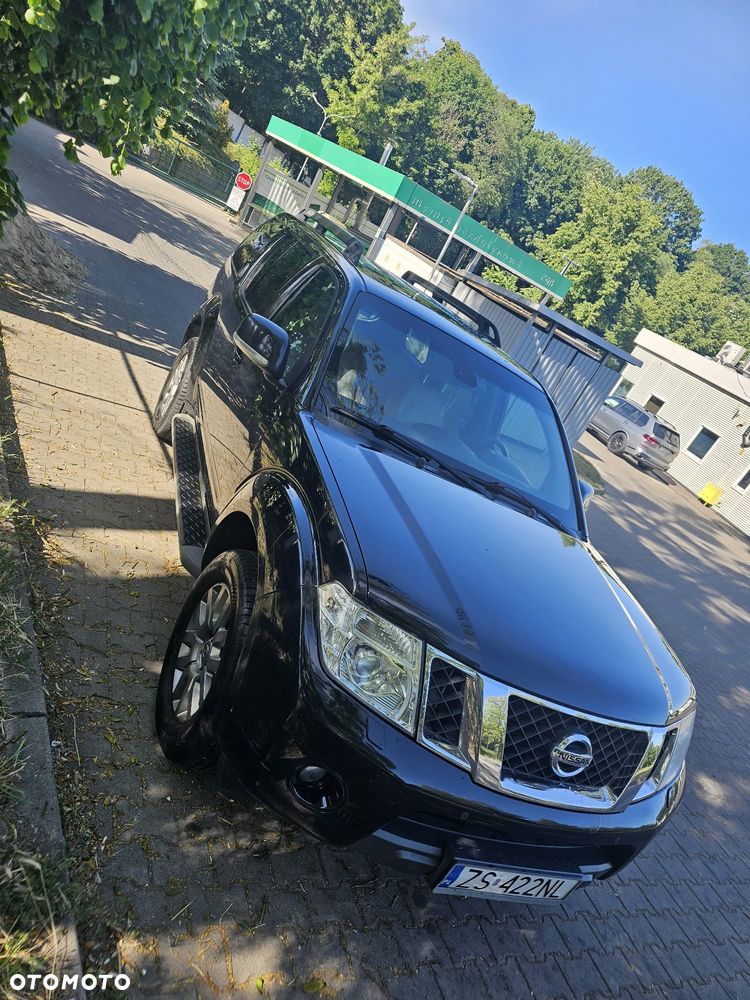 Nissan Pathfinder 2.5 D LE EU5 - 2