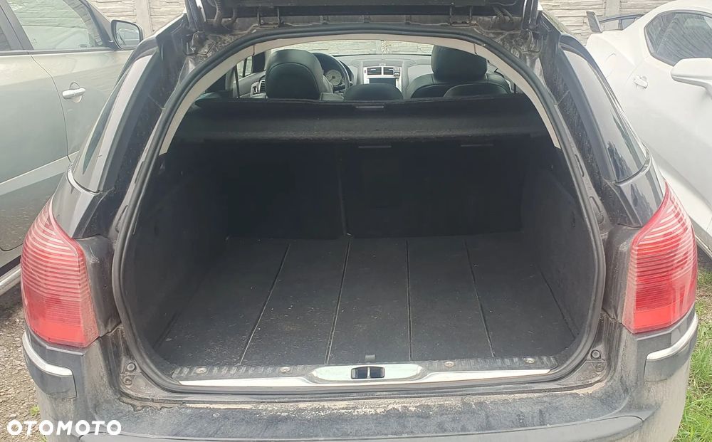 Peugeot 407 - 13