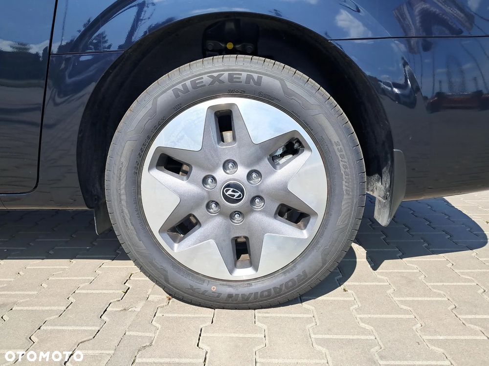 Hyundai Staria 1.6 T-GDI HEV Smart VIP - 10