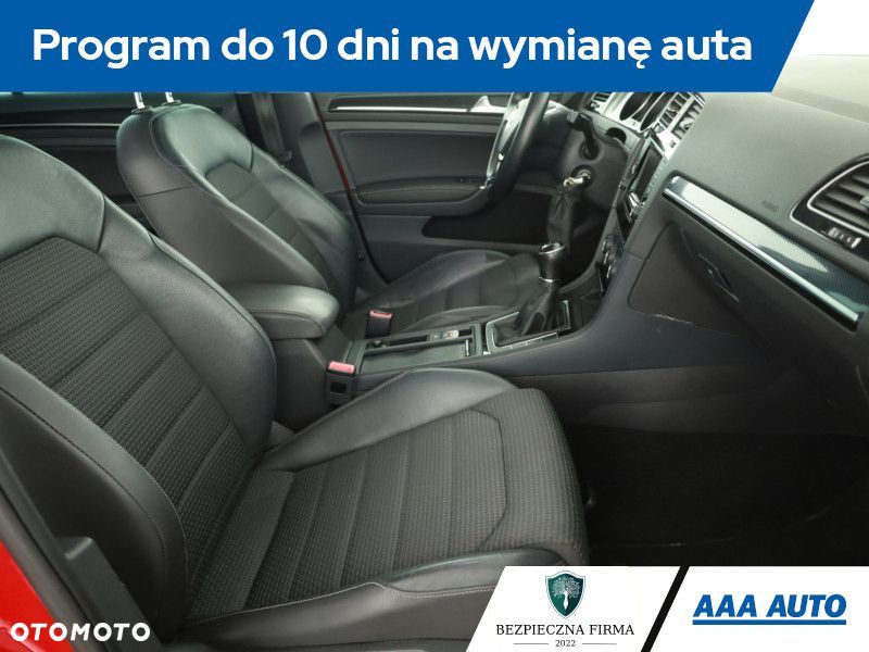 Volkswagen Golf - 9