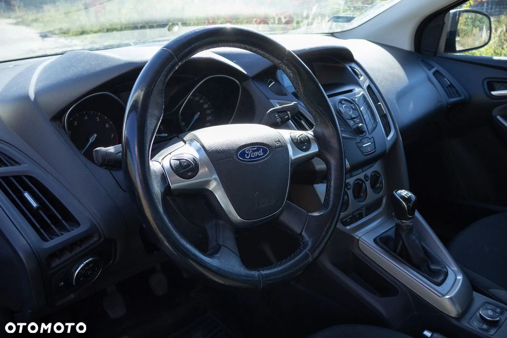 Ford Focus 1.6 Gold X (Trend) - 13