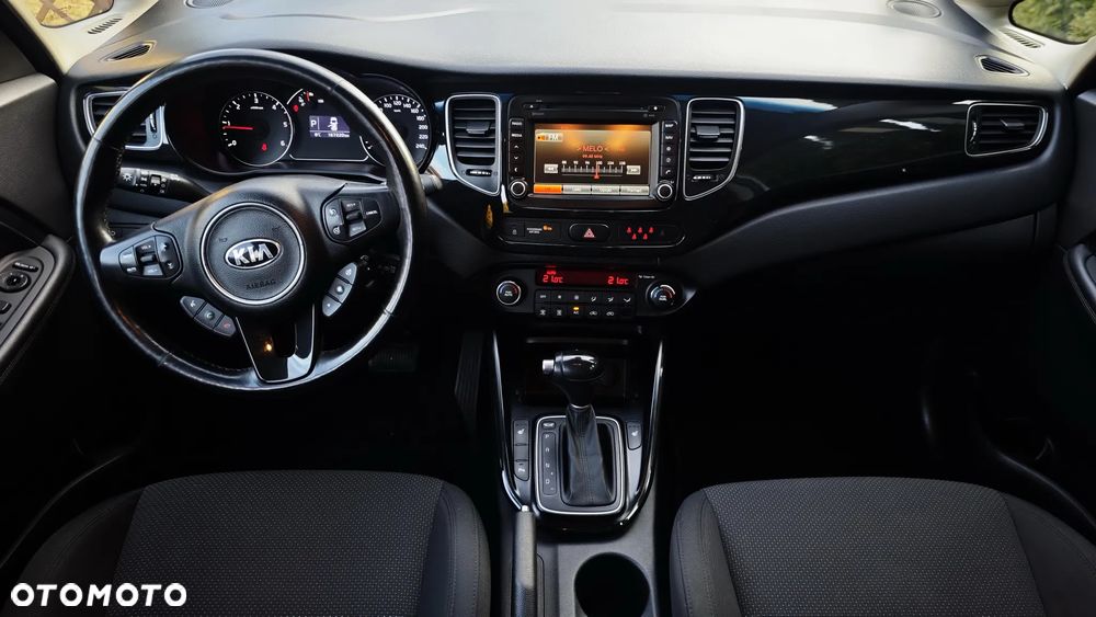 Kia Carens 1.7 CRDi Business Line 7os 7DCT - 2