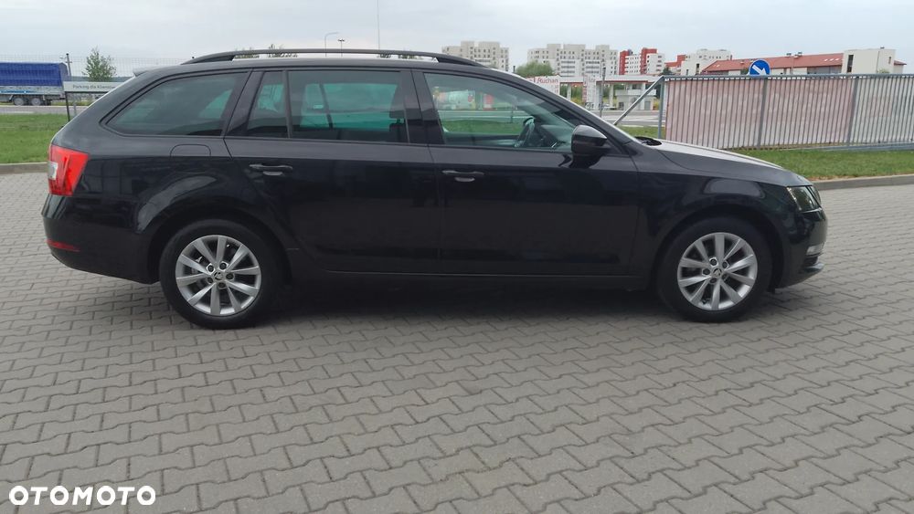 Skoda Octavia 1.5 TSI GPF ACT Ambition - 4