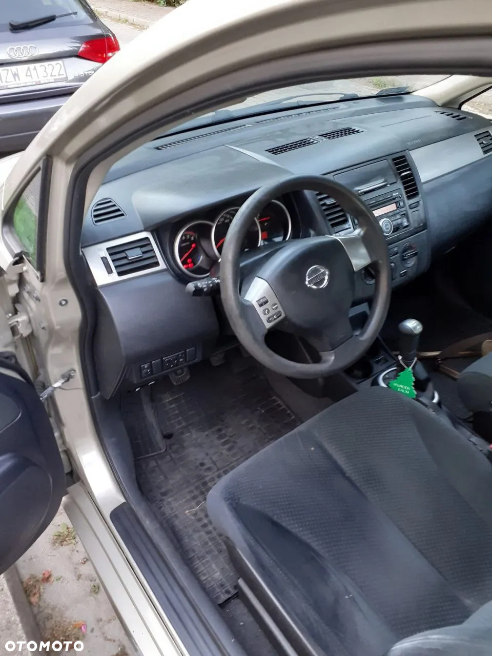 Nissan Tiida 1.6 Tekna - 6
