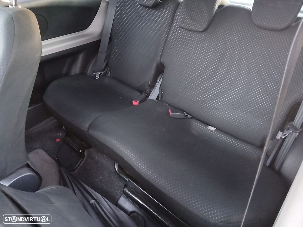 Toyota Yaris 1.33 VVT-i Comfort+AC - 11