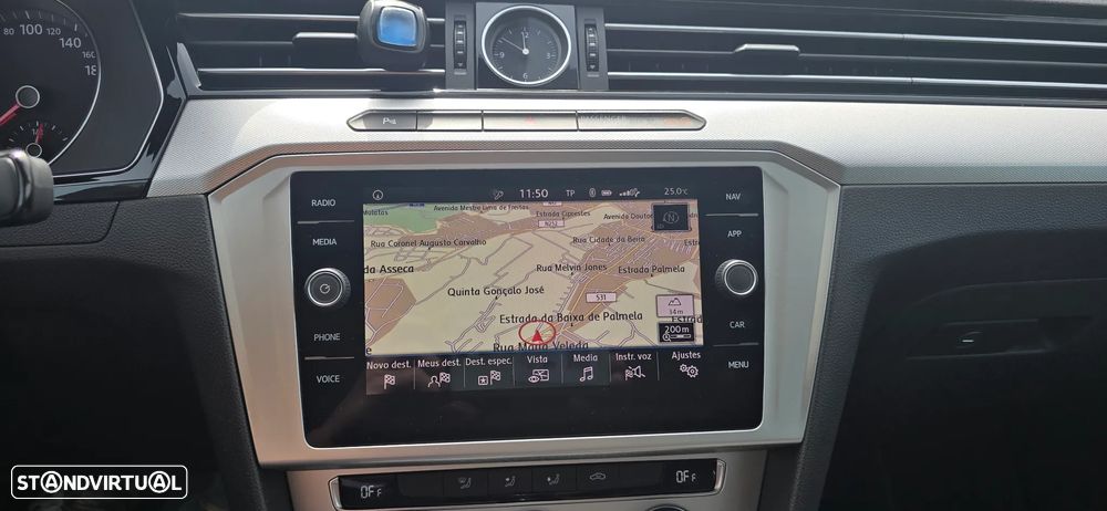 VW Passat 2.0 TDI Elegance - 16