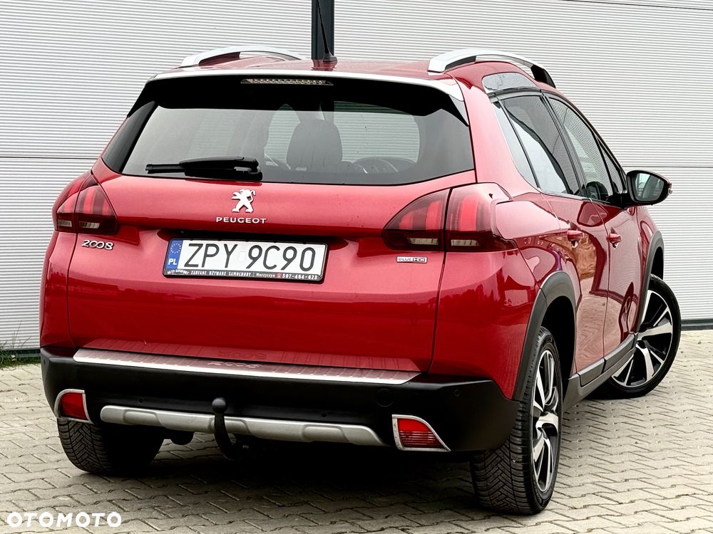 Peugeot 2008 1.6 BlueHDi Allure S&S - 17