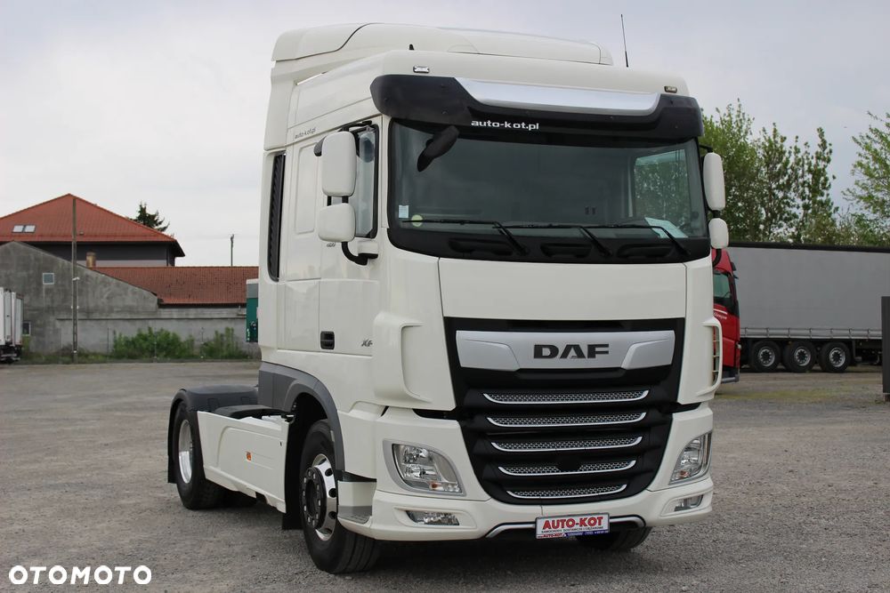 DAF XF 106.480 /LODÓWKA / OPONY 90% / RETARDER/KLIMA POSTOJOWA /**SERWIS FR **/ IDEALNY STAN / - 4