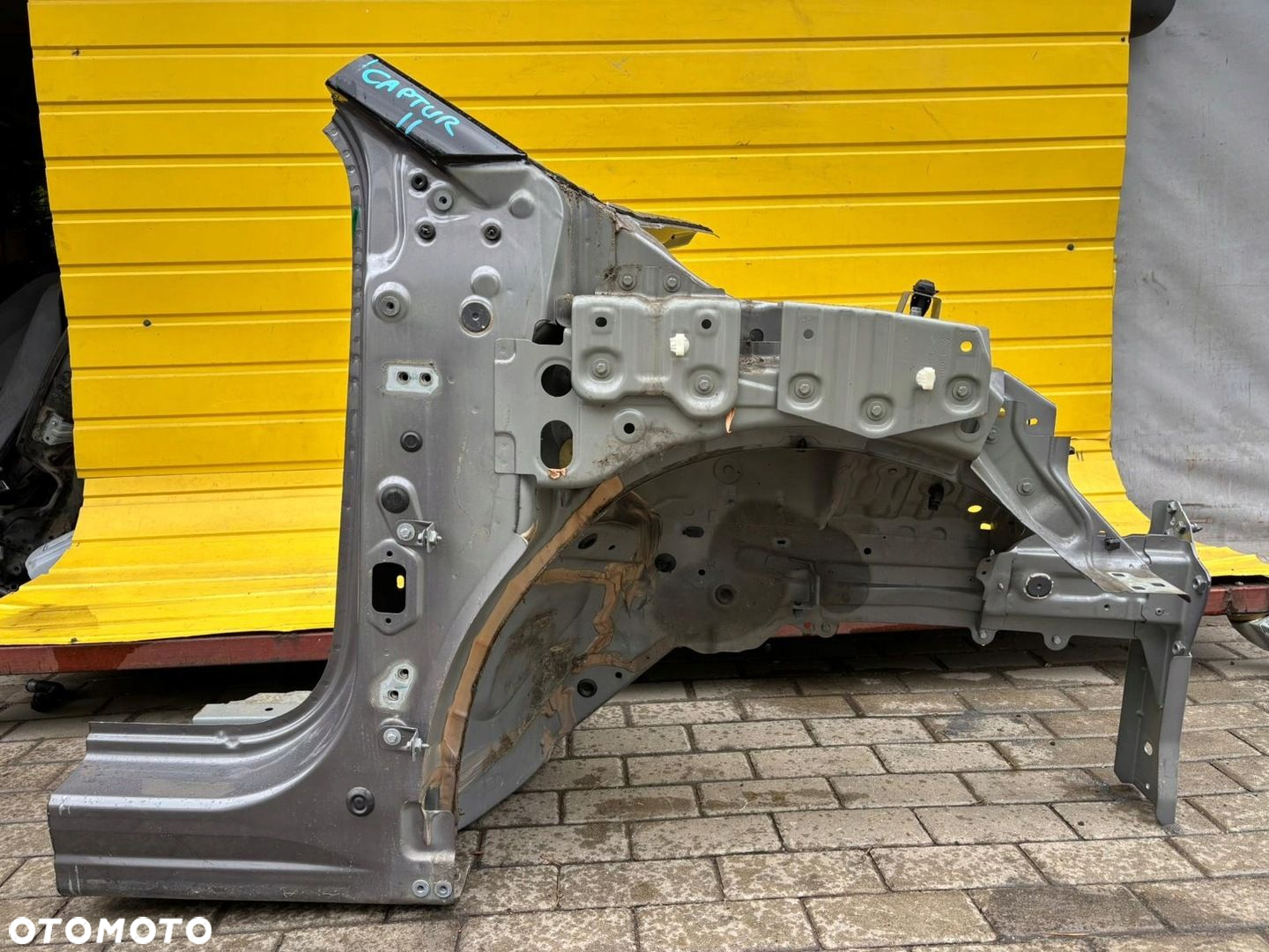 RENAULT CAPTUR II ĆWIARTKA PRAWA PRZÓD FARTUCH 19- - 2